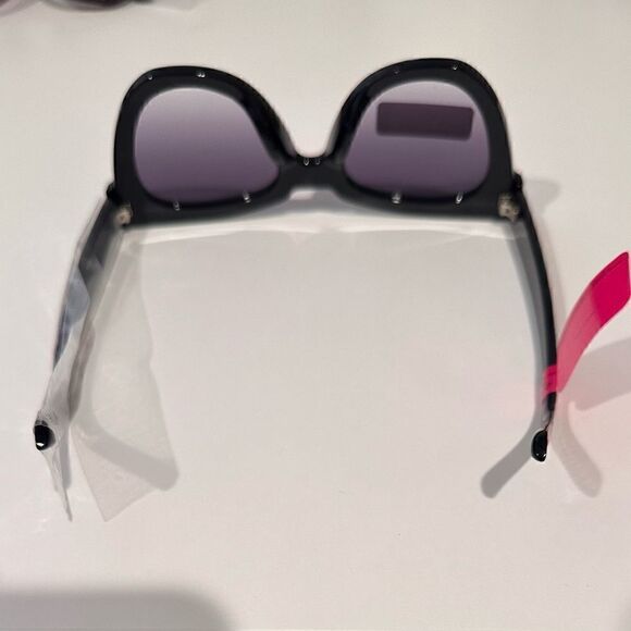 Betsey Johnson Cat Eye Leopard Sunglasses. NWT main image 4